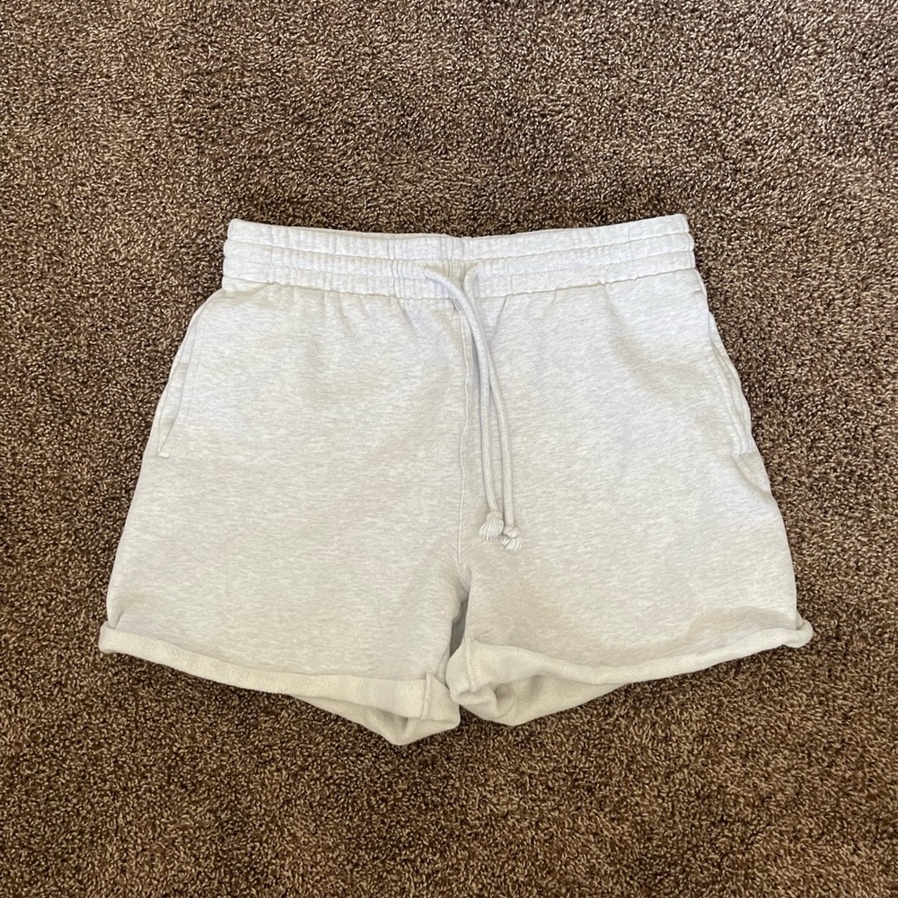 Aritzia TNA cozy Sweat shorts
